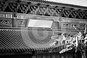 Yuantong Temple roof details