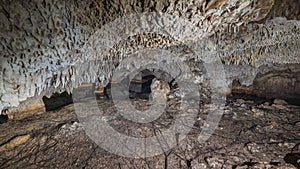 yukatan underground cave with large stalactites