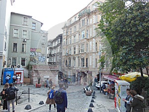 Yuksek Kaldirim street in Istanbul, near Galata tower