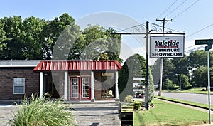 Yuletide Furniture Showroom, Memphis, TN