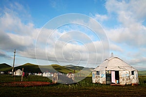 Yurt and lele vehicle