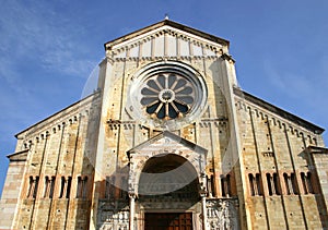 Zan Zeno romanic cathedral in Verona, Italy photo