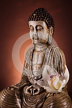 Zen buddha statue, vivid colors, natural tone