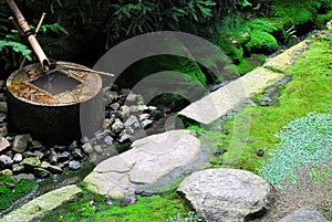 Zen water basin