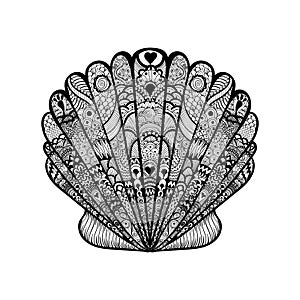 Zentangle stylized black sea shell. Hand Drawn doodle vector il