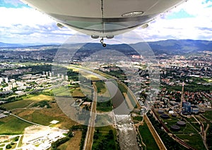 Zeppelin flying