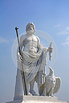 Zeus statue of the king of ancient Greek mythology