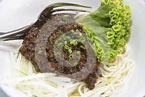 Zha jiang mian, Chinese cuisine