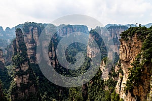 Zhangjiajie, Hunan, China: view from Mi Hun Platform in Yuanjiajie area in the Wulingyuan National Park.