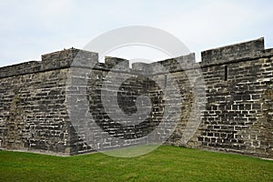 The zigzag wall of the Fort Castillo de San Marcos