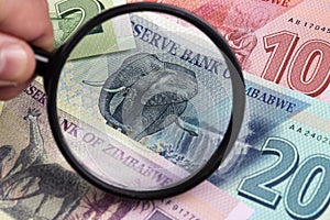 Zimbabwean money - New serie of banknotes