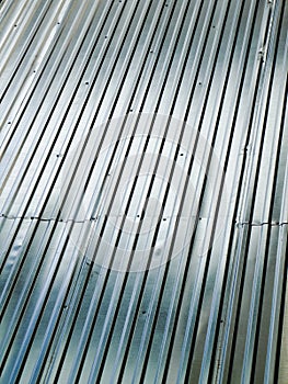 Zinc roof surface with stripes