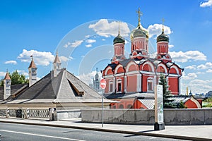 Znamensky Cathedral on Varvarka