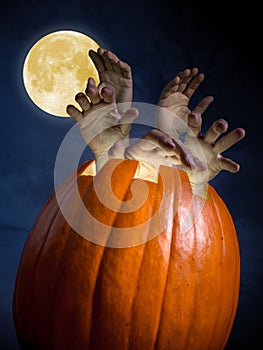 Zombi pumpkin photo