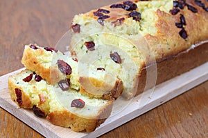 Zucchini bread with cranberries