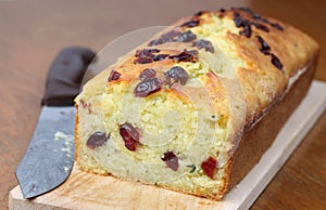 Zucchini bread with cranberries