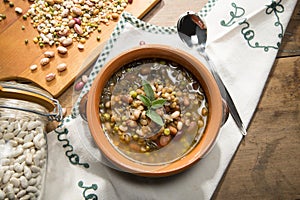 ZUPPA DI LEGUMI