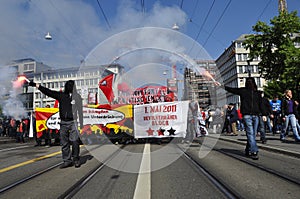 ZÃÂ¼rich city: ultra left wing activists and labour day protesters