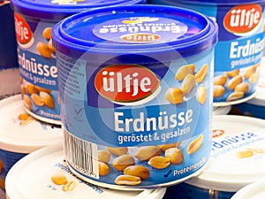 Ãltje roasted salted peanuts packaging in blue container