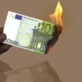 100 euro burning