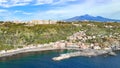 Acireale e Santa Maria la Scala e vulcano Etna vista panoramica dall'alto