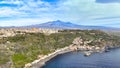 Acireale e Santa Maria la Scala e vulcano Etna vista panoramica dall'alto