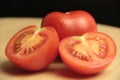 AhÃÅ¸ap zemin ÃÂ¼zerinde organik domates dilimleri