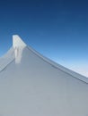 Airplane wing