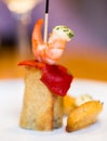 Pincho with shrimp and red pepper