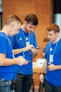 Apple Genius team talks with each other