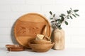 Arrangement of wooden tableware