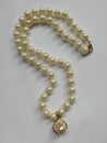 Artificial pearl necklace