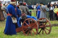 Artillery detachment by the cannon