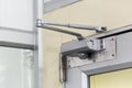 Automatic hydraulic leaver hinge door