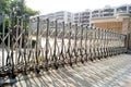 Automatic iron gate