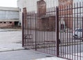 Automatic metal gate for entry