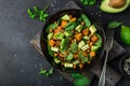 Avocado, quinoa, roasted sweet potato, spinach and chickpeas sa Royalty Free Stock Photo