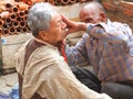 The barber, Kathmandu, Nepak