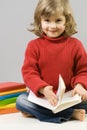 Beatiful girl reading book Royalty Free Stock Photo