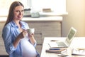 Beautiful pregnant business woman Royalty Free Stock Photo