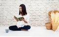 The beauty woman reading book Royalty Free Stock Photo