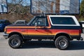 Big SUV offroad Ford Bronco 351 5.8L XLT 4x4 fifth generation 1992-1996 side view