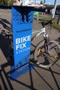 Bike fix station