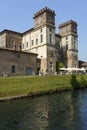 Bikeway along the Naviglio Grande, Palazzo Archinto at Robecco