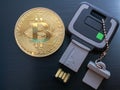 Bitcoin gold coin with usb flash drive key
