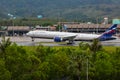 Boeing Aeroflot brakes on the runway