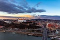 Bratislava, Slovensko: letecká panoráma starého centra mesta pri západe slnka