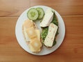 bread and cheese sandwich with vegetable