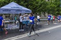 Marathon runners drink water