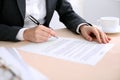 Business woman ready to sign a contract Royalty Free Stock Photo